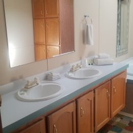 Rental master bathroom on Lake Oahe