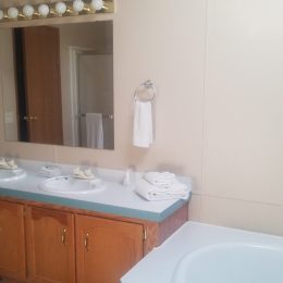 Master bedroom accommodations at Oahe Wings & Walleyes